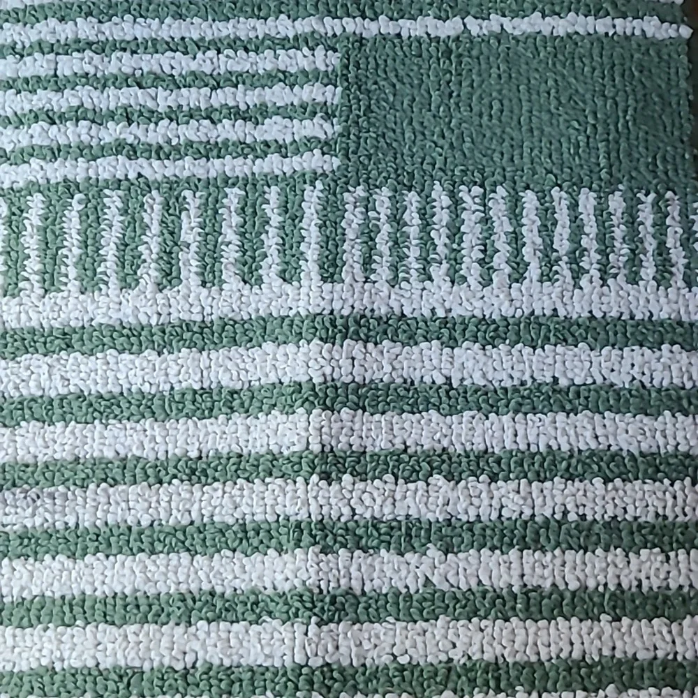 Maples Accent Rug - Picture 2 of 5